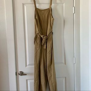 Tan Target Jumper (Cropped)